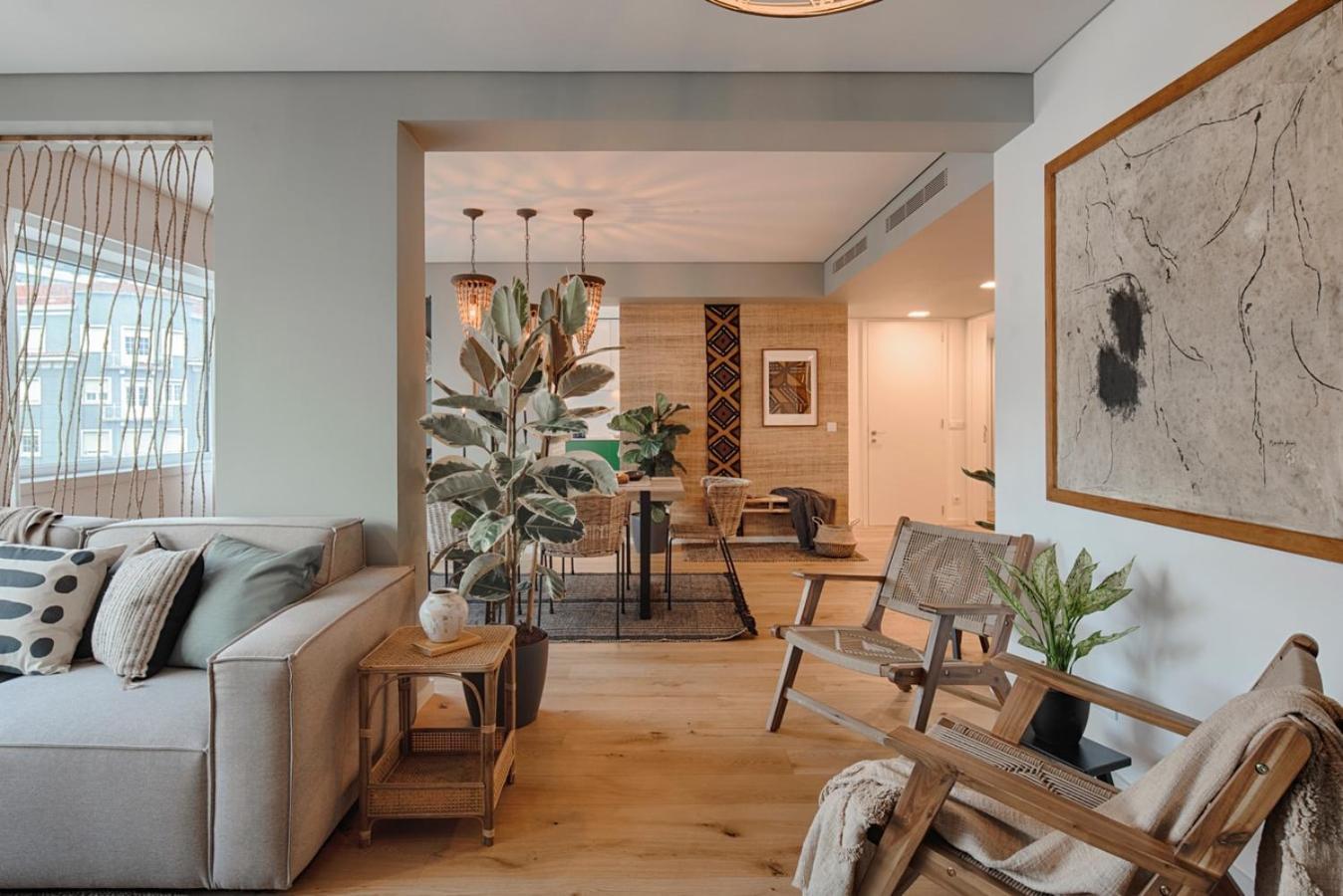 Efe - 3 Bedrooms In Lapa *