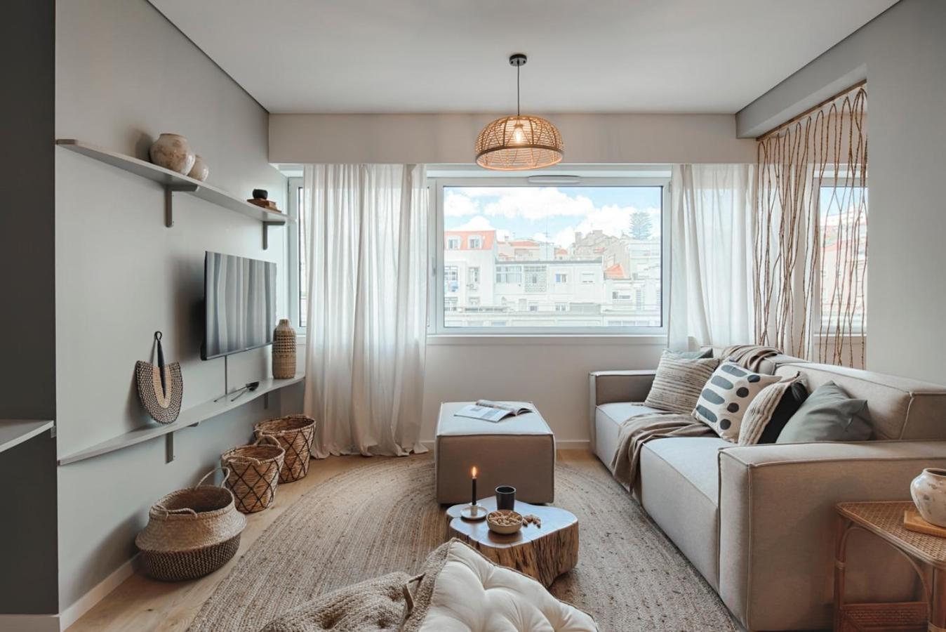 Efe - 3 Bedrooms In Lapa * Lisbon